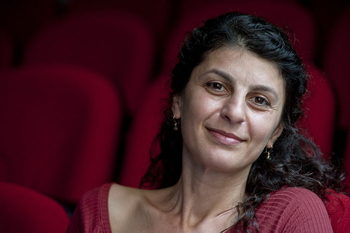 Sonradan öğrenilen dilde bir albüm: ‘Jî’